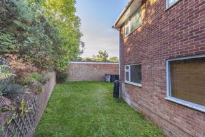 Communal Garden to Rear- click for photo gallery